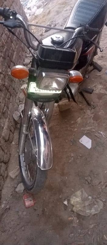 Honda 125 used in good condition 4