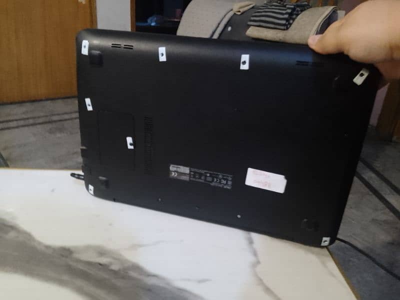 Asus laptop hardly used, urgent sale 2