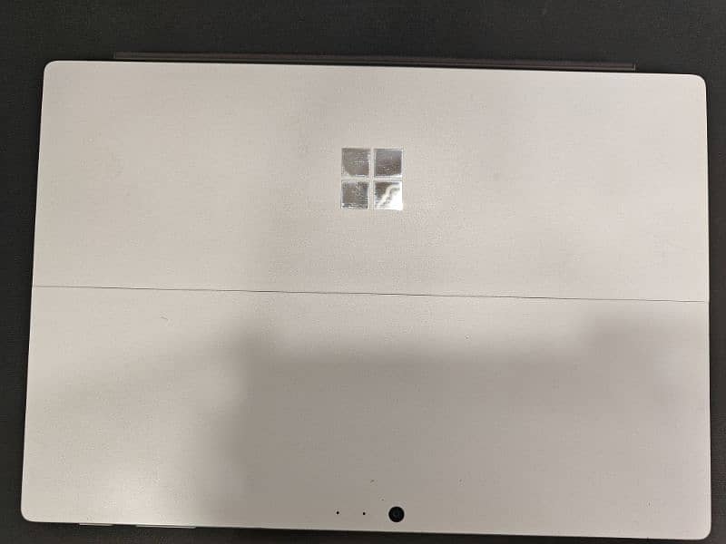 Microsoft surface pro 5th gen 8/256 1