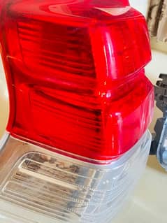 landcruiser prado 2013 model Headlights tailLights and front back gril