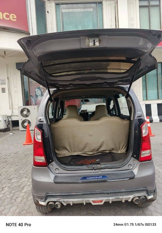 Suzuki Wagon R 2018 11