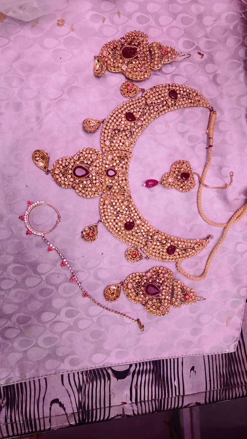 Complete premium quality barat bridal jewellery set. 2