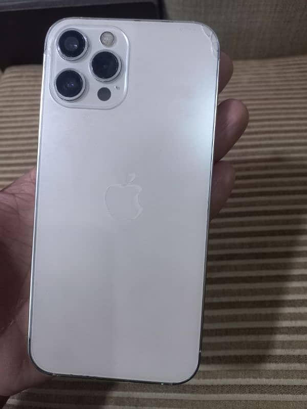 IPHONE 12 PRO MAX FACTORY UNLOCK IN GOOD CONDITION 8