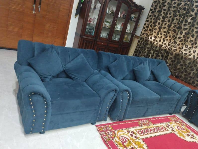 7 seater sofa set. 1