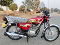 HONDA CG125 MODEL 2024/25 KM 3500 APL 4 TOTAL GENUINE BIKE