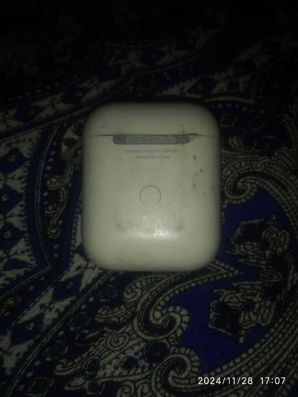 Copy of Apple earbuds 2