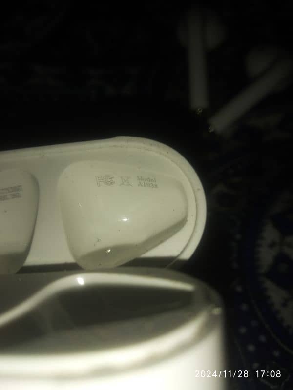 Copy of Apple earbuds 10