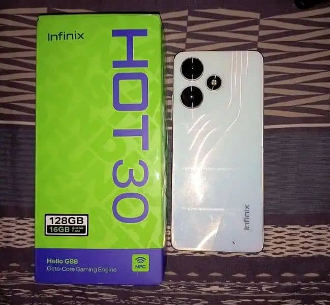 Infinix hot 30 6+6/128 1