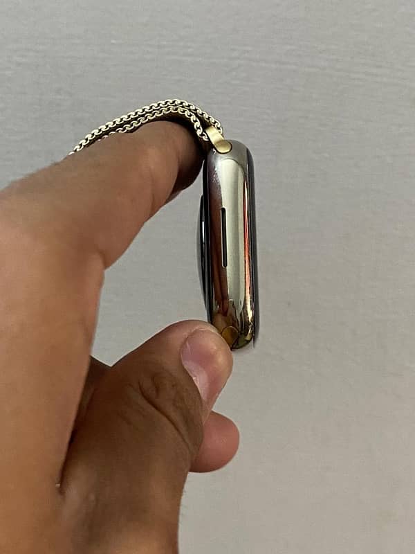 Apple Watch Series 7 Stainless Steel 2