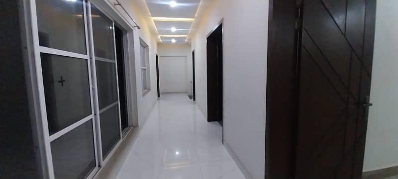 1kanal Like Brand New Upper Portion in Phase 8 Air avenu at lowest price of the markete 4