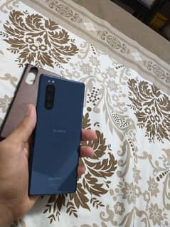 Sony Xperia 5 (2 months Sim Working)