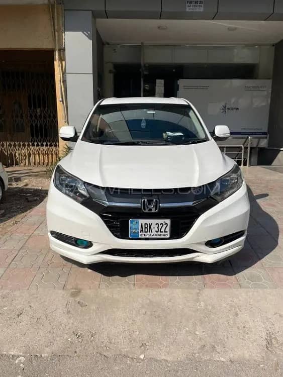 Honda Vezel Hybrid X 2015 4