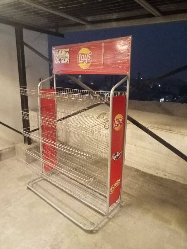 Lays Kurkure Snakes Display Rack 1