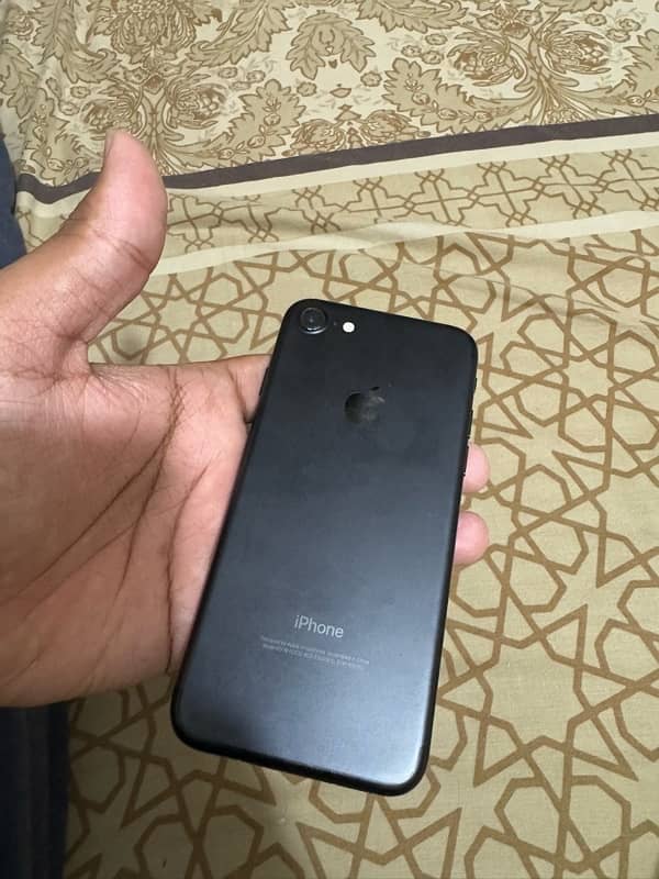 iphone 7 128gb pta approved 1