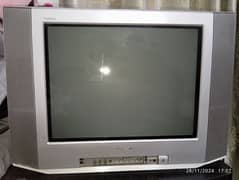 SONY trinitron colour TV / 110W / 60 Hz