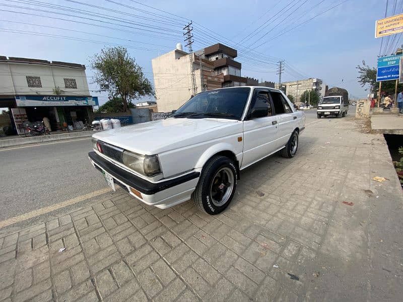 Nissan Sunny 1986 6