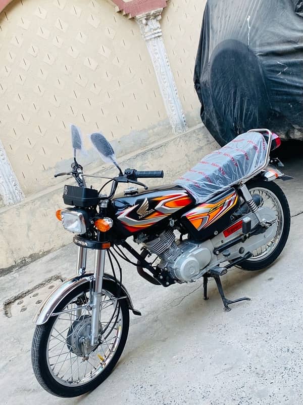 Honda CG125 2022Model  NEW Condition best for 2024 11