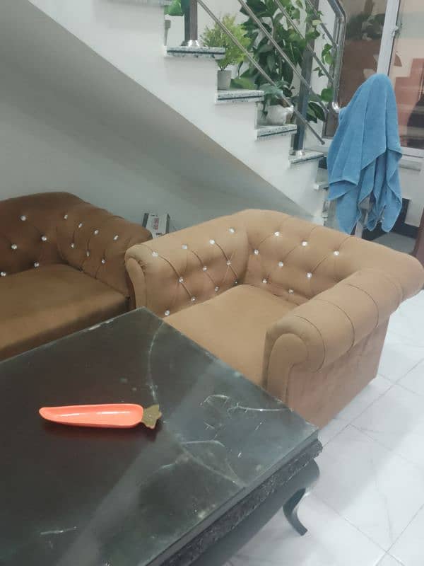 selling sofa's 3