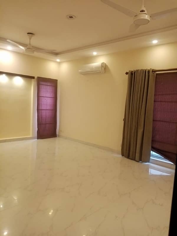 1 Kanal Brand New Upper Portion In Dha Phase 8 Near Ring Road And Allama Iqbal Air Port For Rent 1