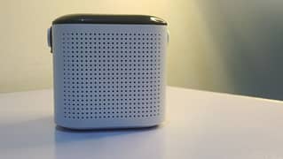 y1 wireless Bluetooth speaker