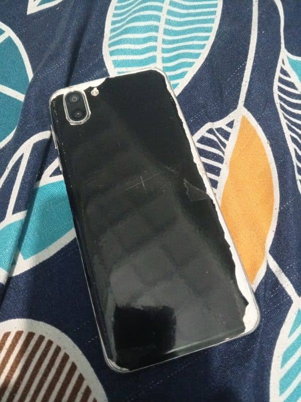 mobile Bilkul ok h bas back side s tota hwa h 1