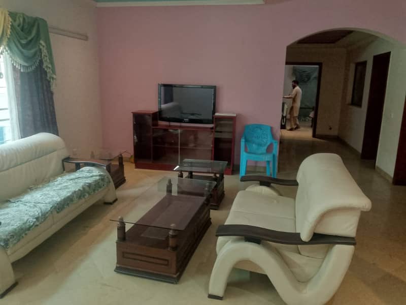 1 Kanal Beautiful House Available For Sale DHA Phase 3 9