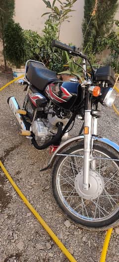 Honda 125 black colour