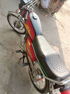 I'm selling Honda 125 model 2021