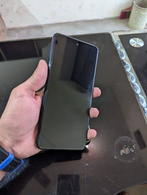 Tecno camon 19 neo 7