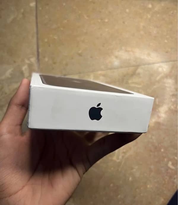 iphone 11  64GB pta approved 2