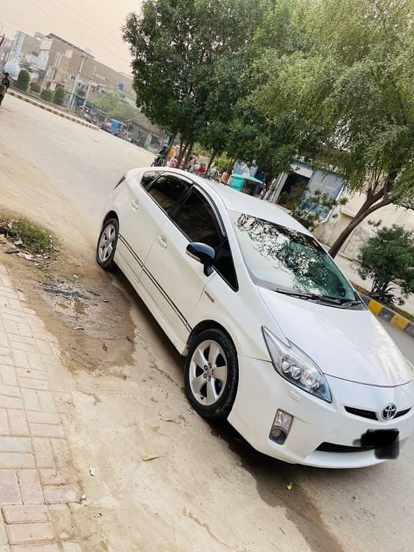 Toyota Prius 2013 11