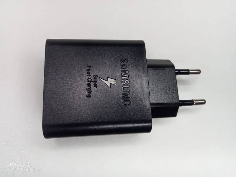 Samsung original dual port 65Watt charger 1