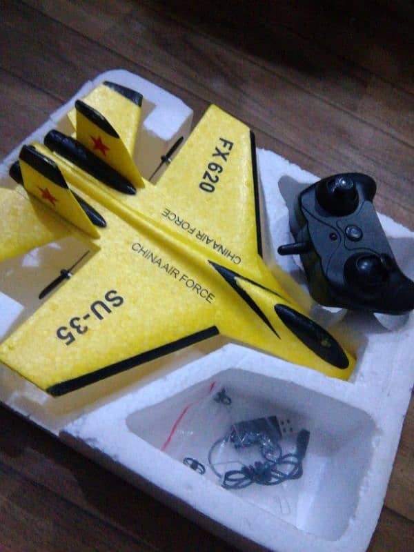 kids airplane in good condition 4