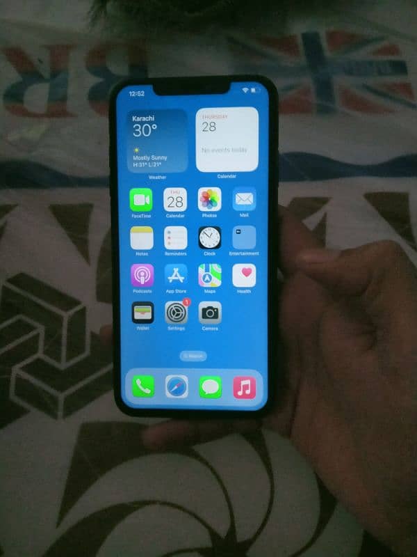 I phone Xs Max Non PTA 64 3