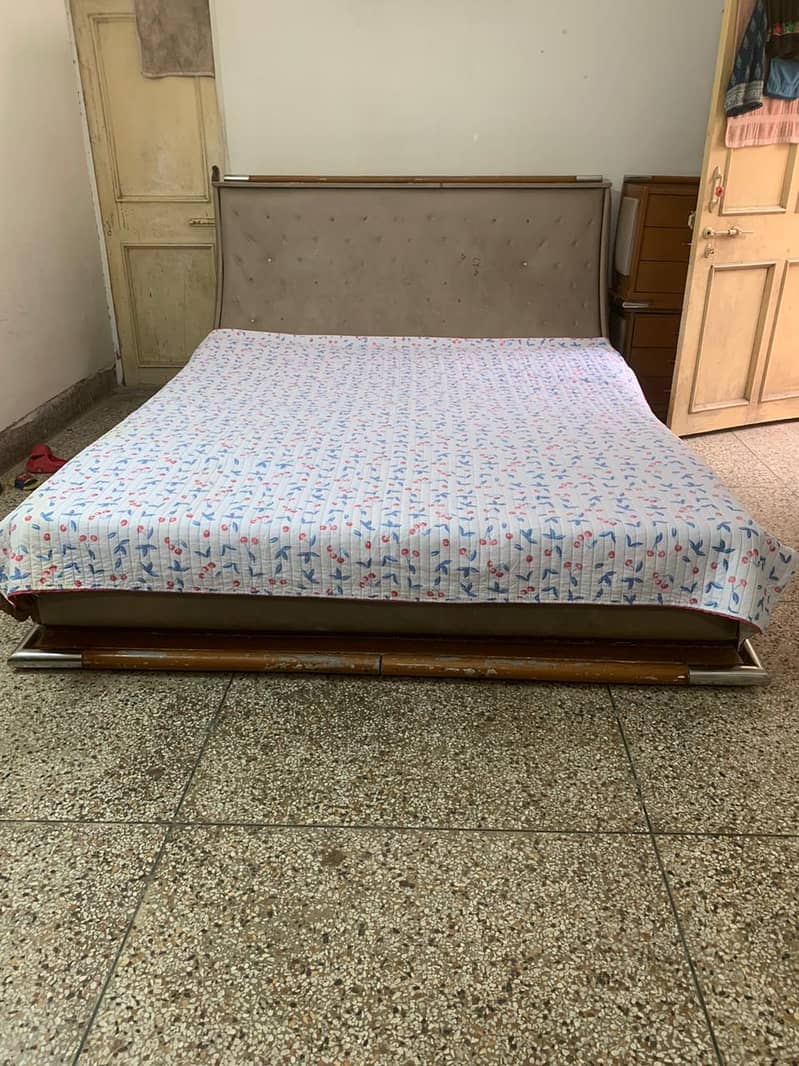 Bed Set with draw for sale 0