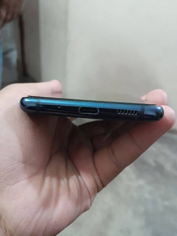 Samsung S20 FE (03055081230) call on this 4