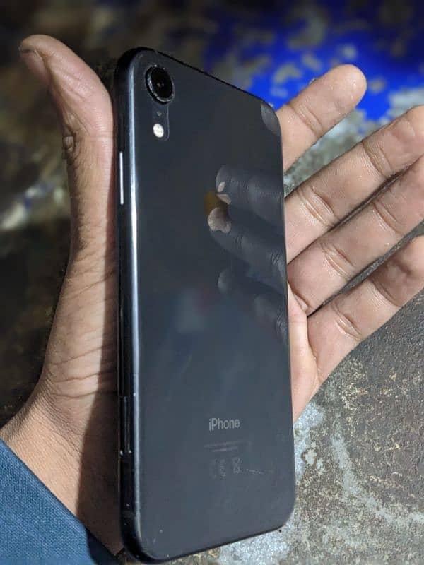 I phone xr 64Gb Water pack Non PTA 2