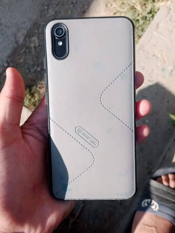 Vivo Y90. All ok. only Mobile. 2/32 storage. Whatsapp:: 03405413244. 6