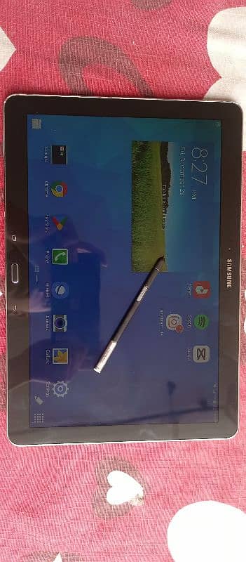 Samsung Galaxy Note Pro 12.2 Inches 1