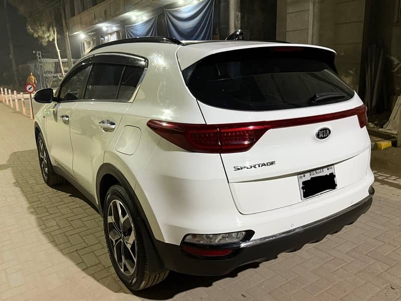 KIA Sportage AWD 2020 4