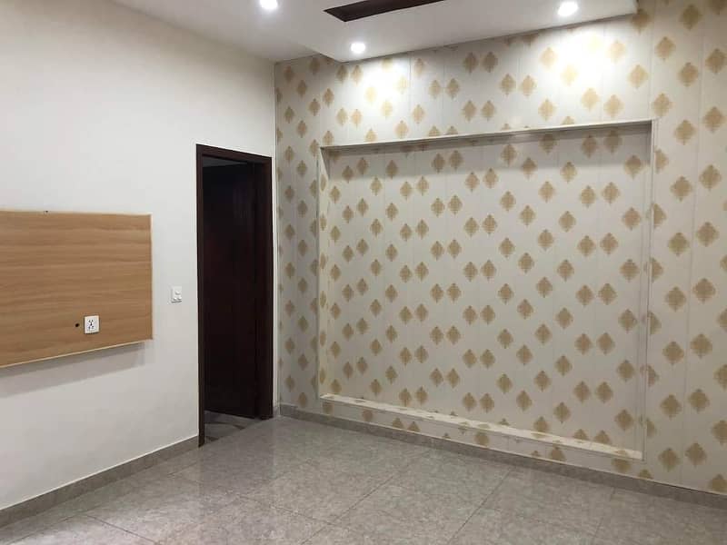 5 Marla House For Rent in Bahria Town Lahore. 12