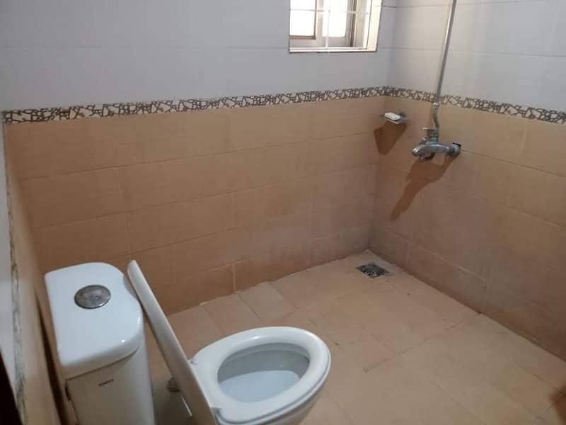 10 Marla House For Rent in Bahria Town Lahore 29