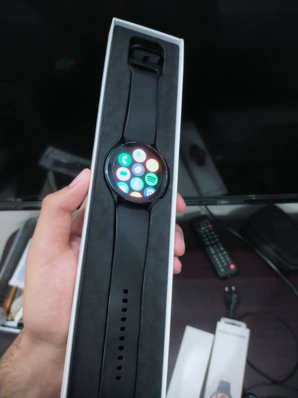 Samsung Galaxy watch 4 for sale 1