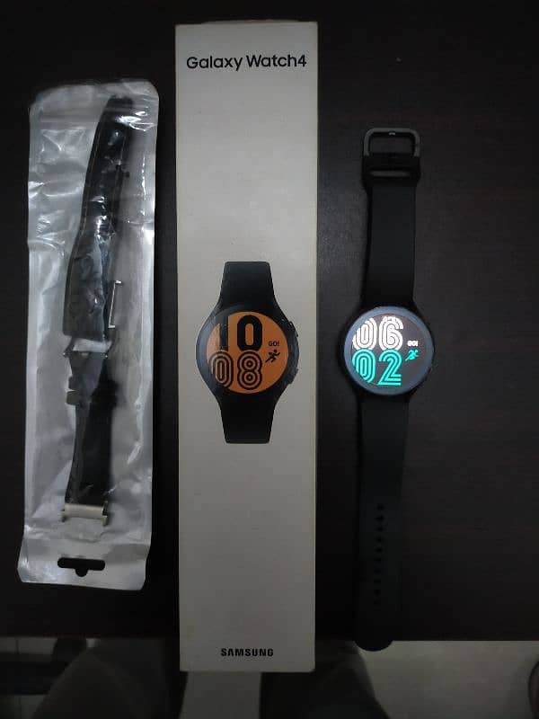 Samsung Galaxy watch 4 for sale 4