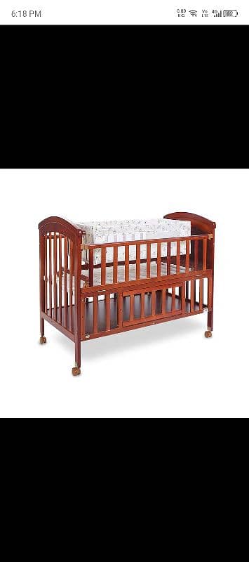 tinnies wooden cot slightly used 9/10 condition 2