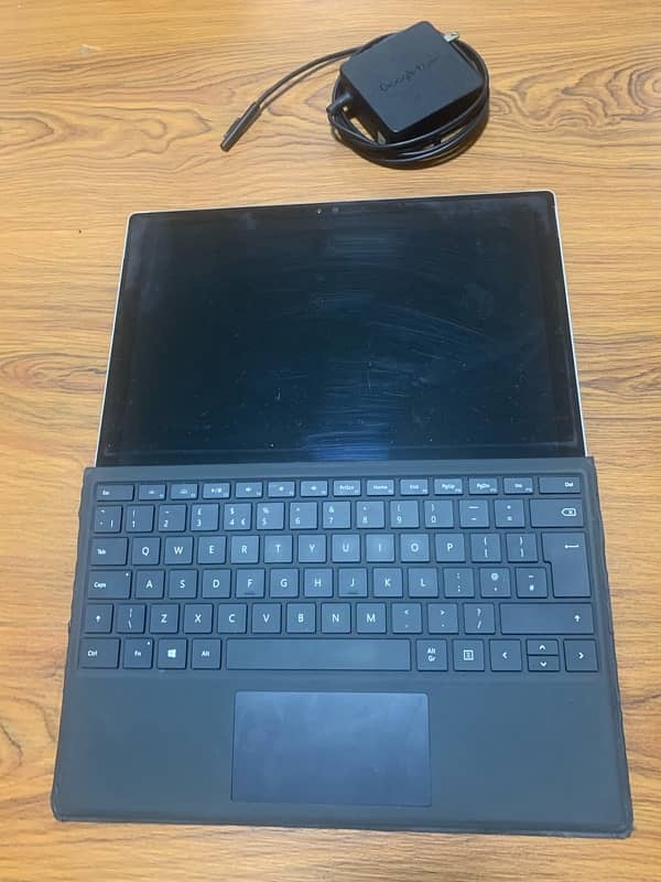 Microsoft Surface Pro (5th Gen) (C i7, 8GB RAM, 256GB) with micro pen 3