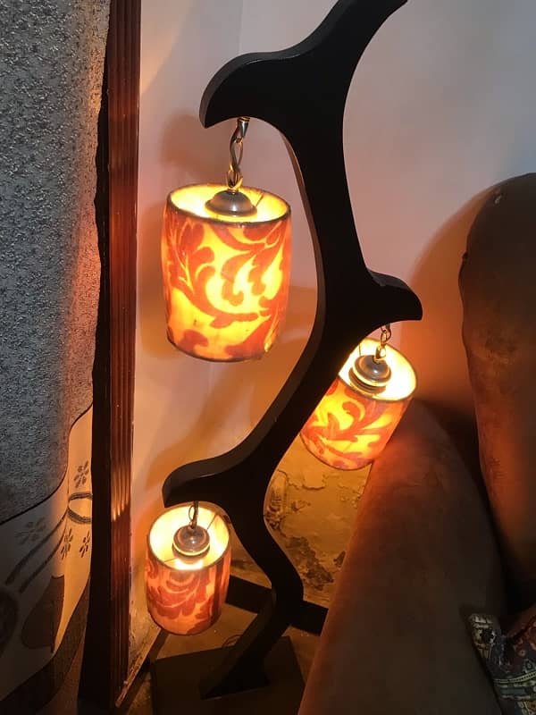 pair of lamp sold good condition 3