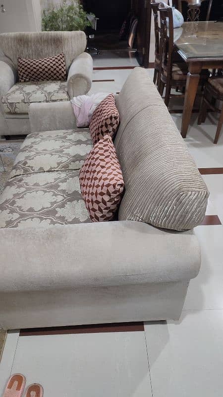 07 seater sofa set in good condition for sale 3