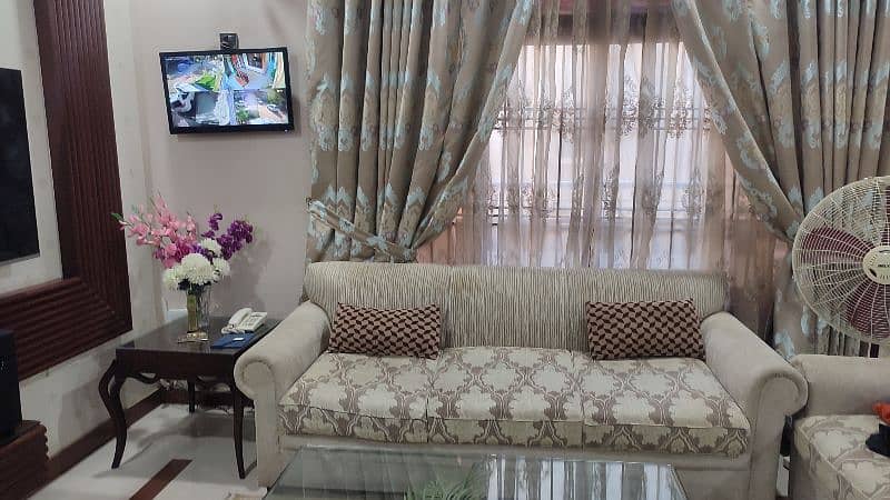 07 seater sofa set in good condition for sale 4