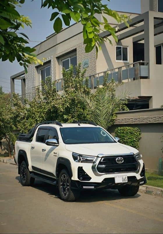 Toyota Hilux Revo V 2022 0